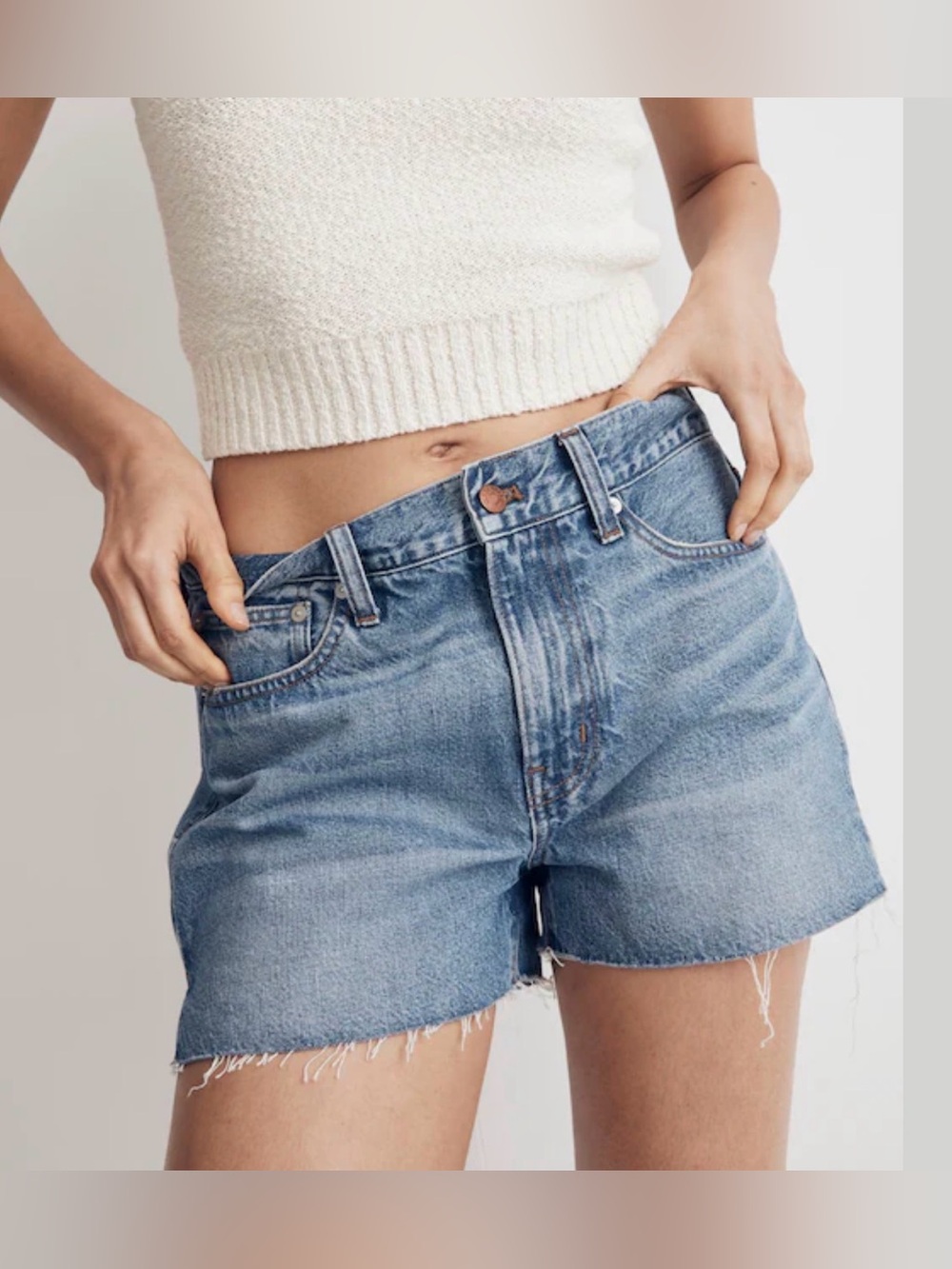 Madewell relaxed denim 100% cotton shorts. Size 29
